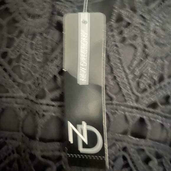 Women’s beautiful blouse - Picture 4 of 4